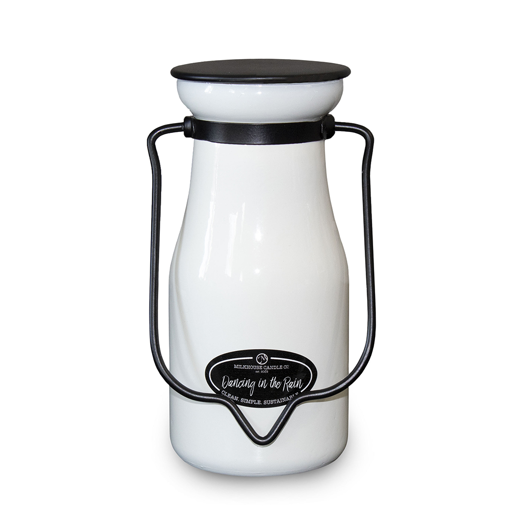 MILKHOUSE CANDLE Mirisna svijeća Dancing in the Rain MILKBOTTLE (227 g)