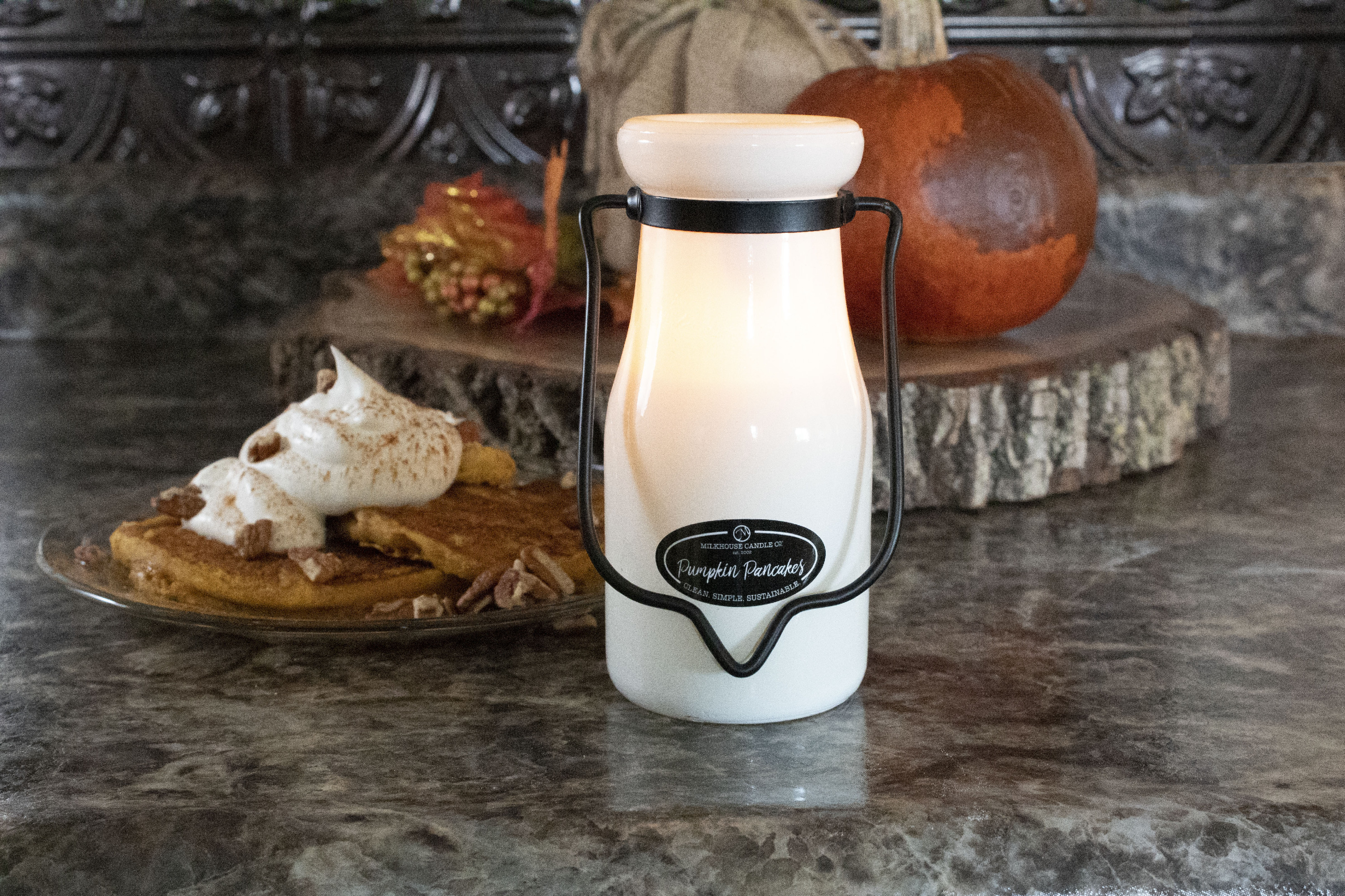 MILKHOUSE CANDLE Pumpkin Palačinke MILKBOTTLE mirisna svijeća (227 g)